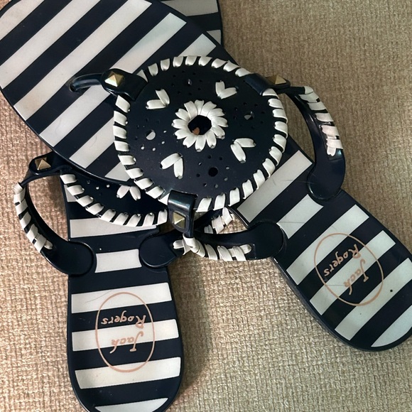 Gorgeous, Jack Rogers sandals in navy and white❤️ - Picture 2 of 7